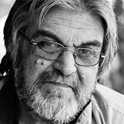 Картини от архива