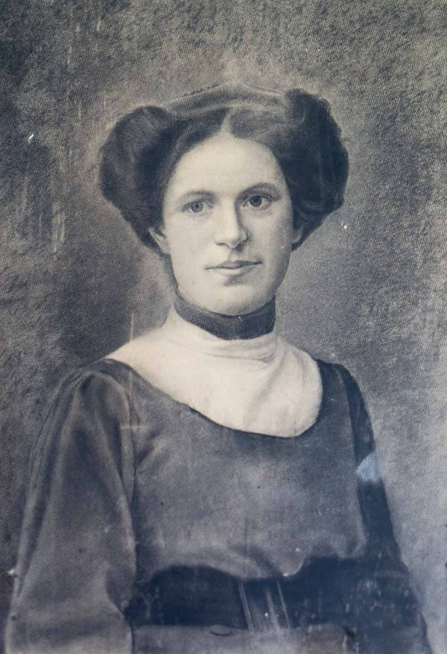 Дамски портрет, Георги Митов